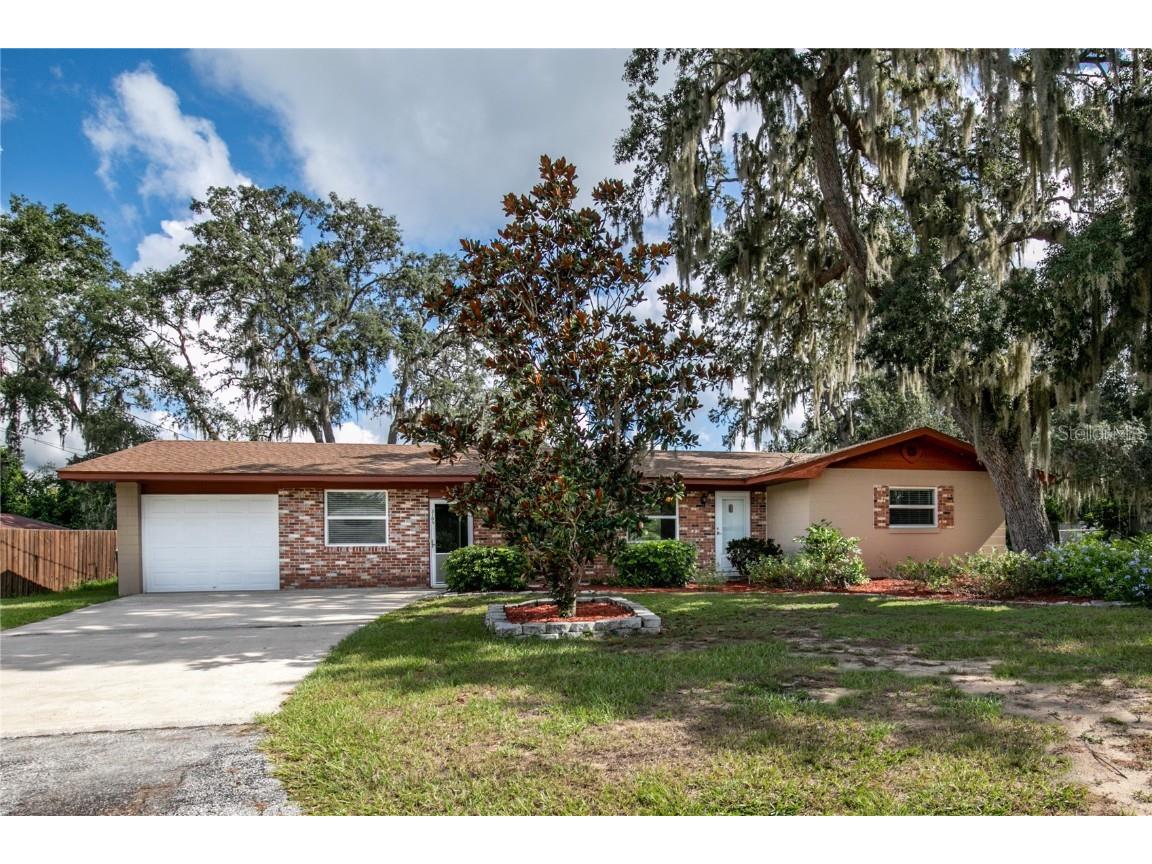 3105 Garden Road Eustis FL 32726 - LAKE JOANNA G5100602 image1
