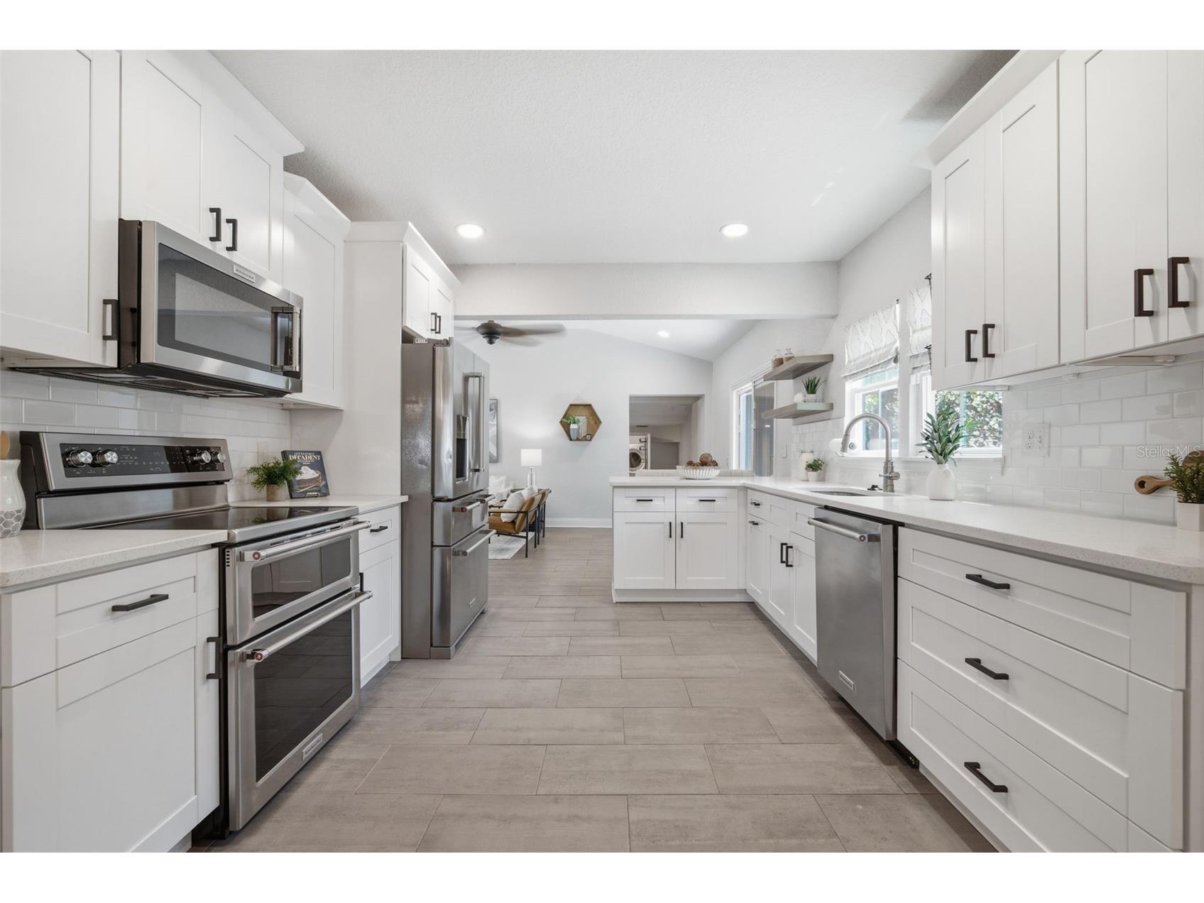 3105 Jackson Street N Saint Petersburg FL 33704 TB8504416 image18