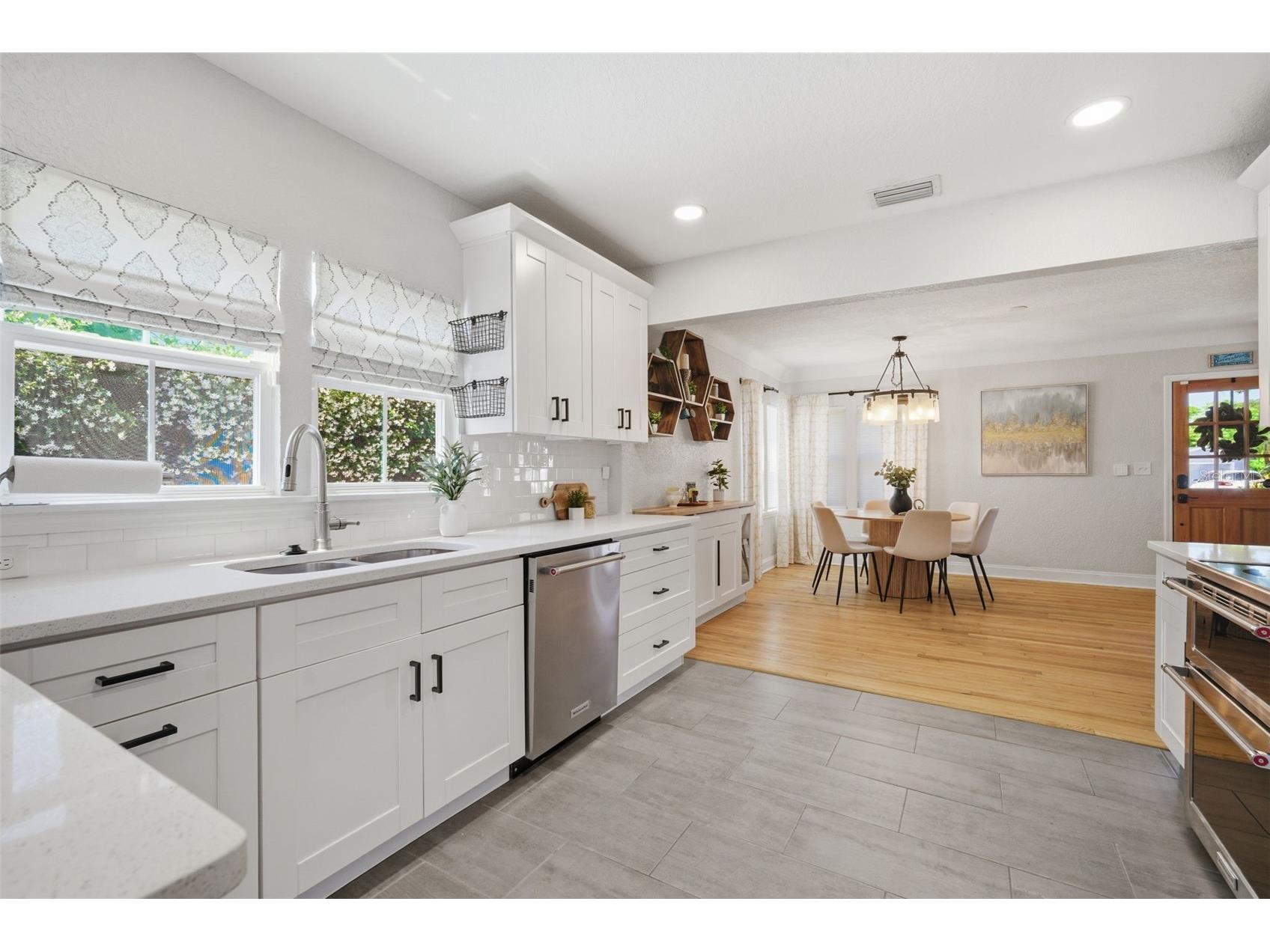3105 Jackson Street N Saint Petersburg FL 33704 TB8504416 image22