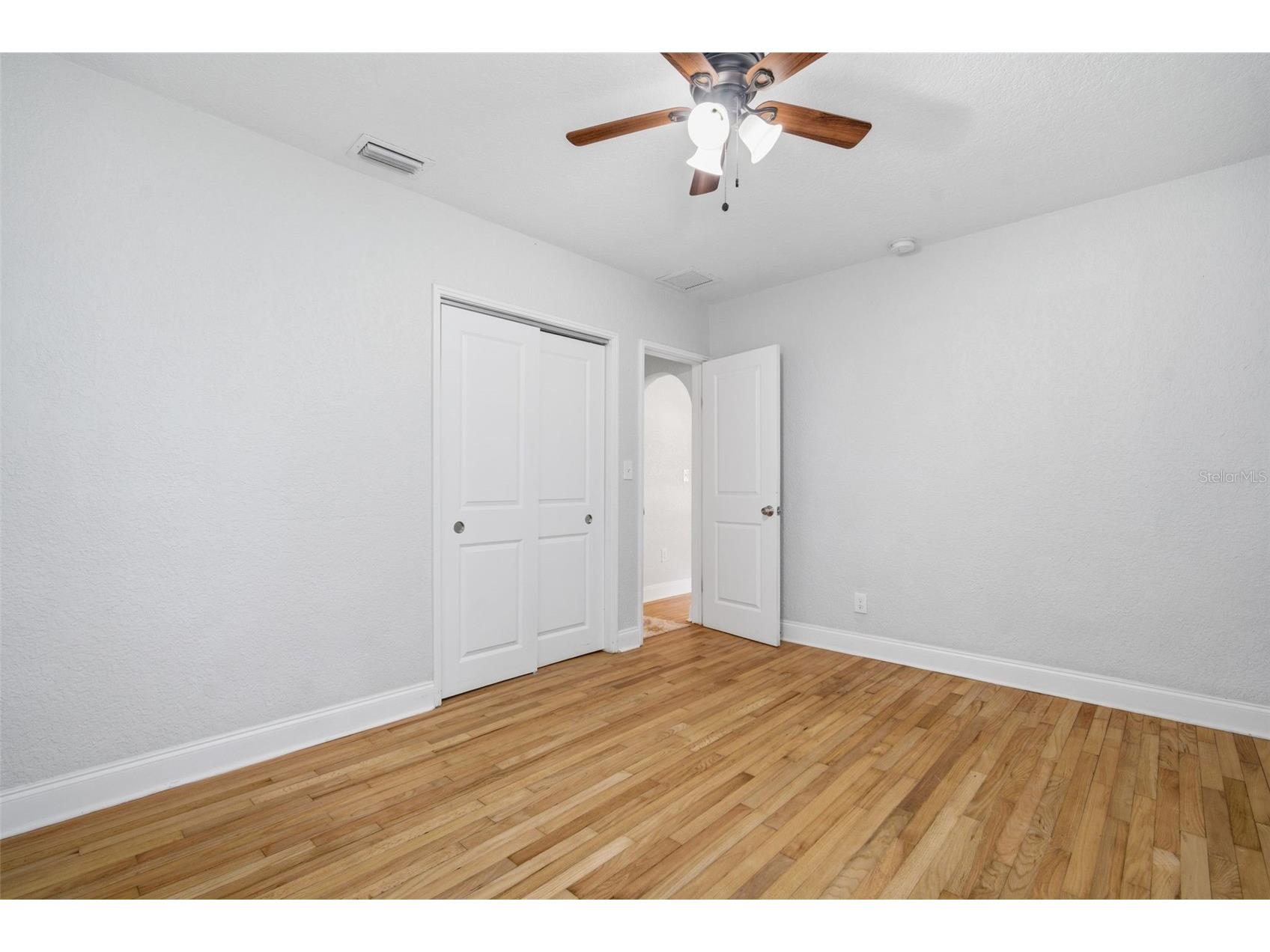 3105 Jackson Street N Saint Petersburg FL 33704 TB8504416 image25