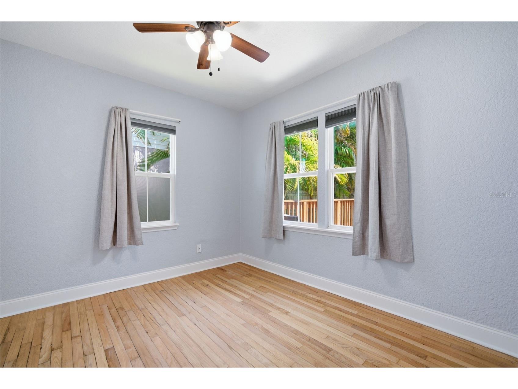 3105 Jackson Street N Saint Petersburg FL 33704 TB8504416 image28