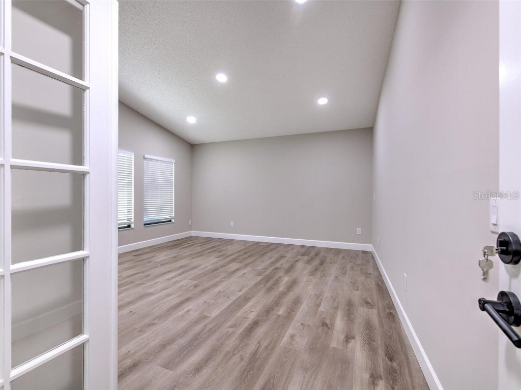 3105 Mossvale Lane Tampa FL 33618 TB8441715 image19