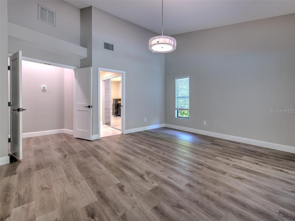 3105 Mossvale Lane Tampa FL 33618 TB8441715 image24