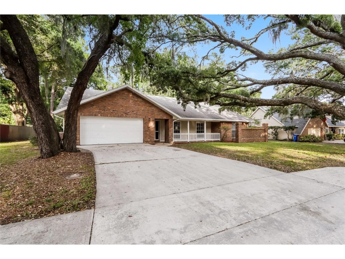 3105 Rolling Acres Place Valrico FL 33596 U8242134 image1