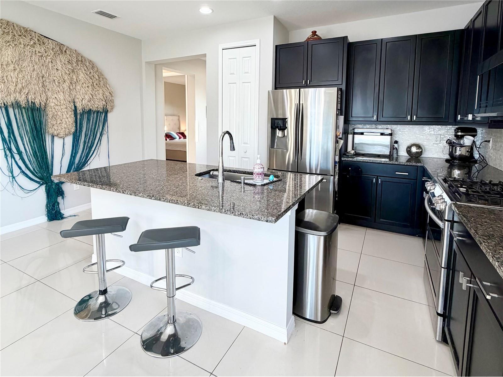 3105 Trustee Avenue Sarasota FL 34243 A4677124 image5