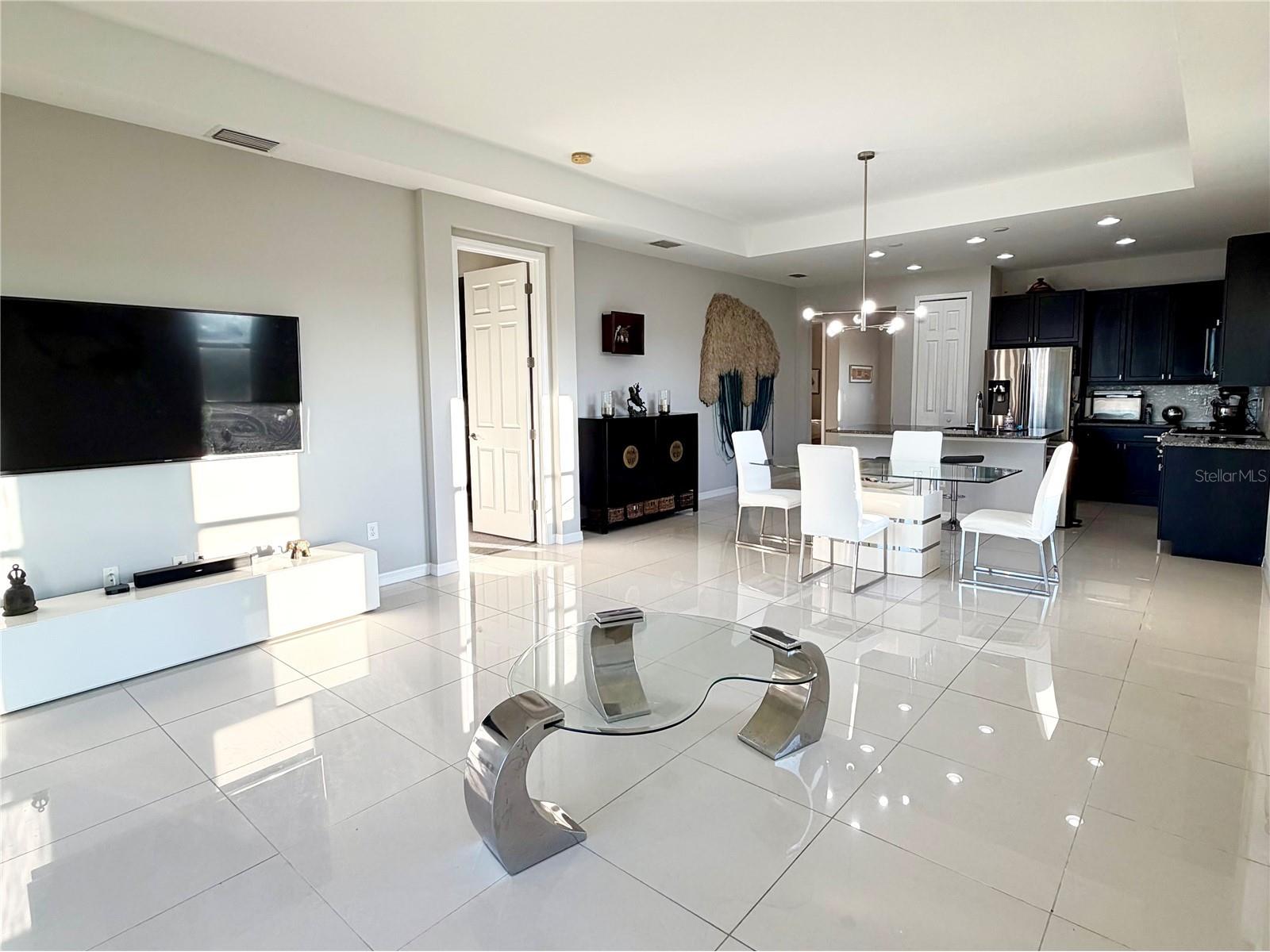 3105 Trustee Avenue Sarasota FL 34243 A4677124 image8