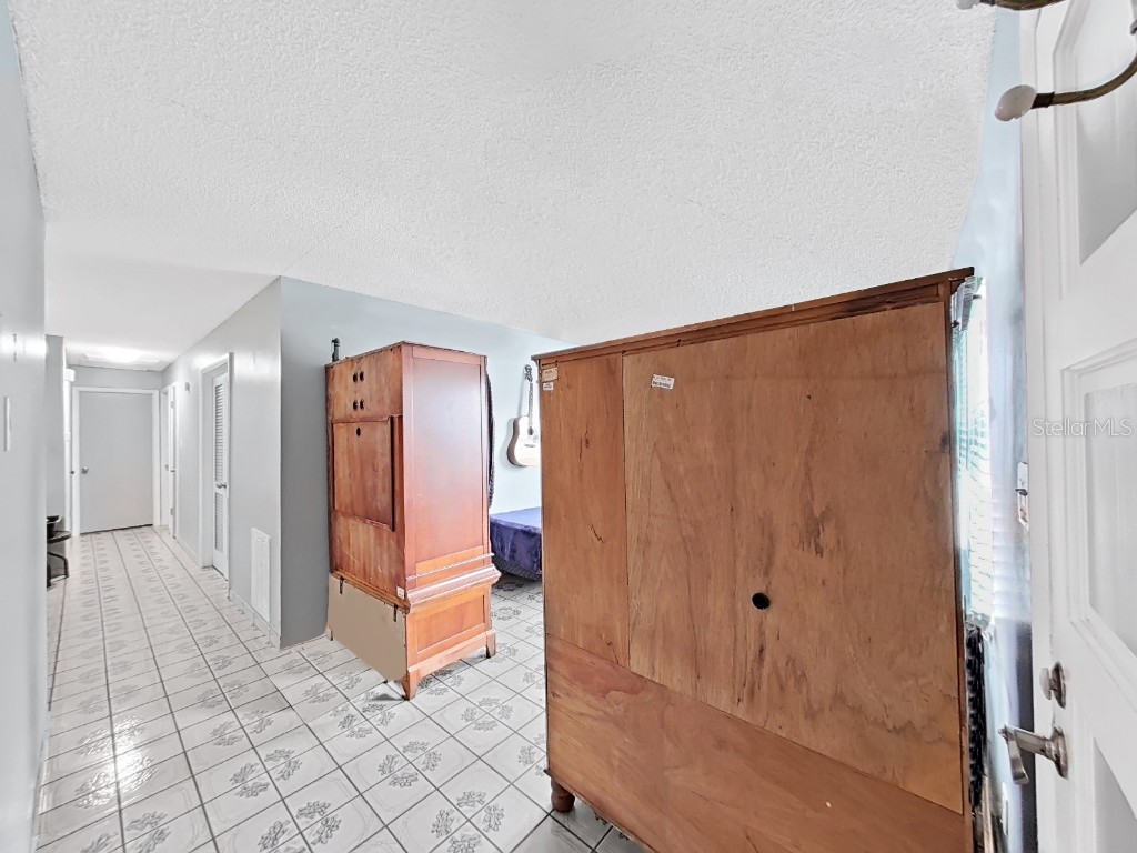 3105 W Ivy Street Tampa FL 33607 TB8429235 image15