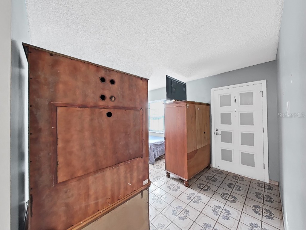 3105 W Ivy Street Tampa FL 33607 TB8429235 image16