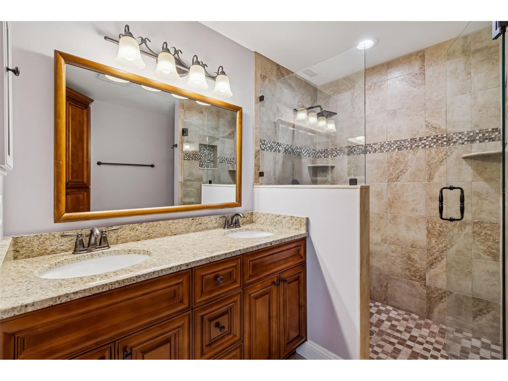 3106 Lake Ellen Drive Tampa FL 33618 TB8477326 image16