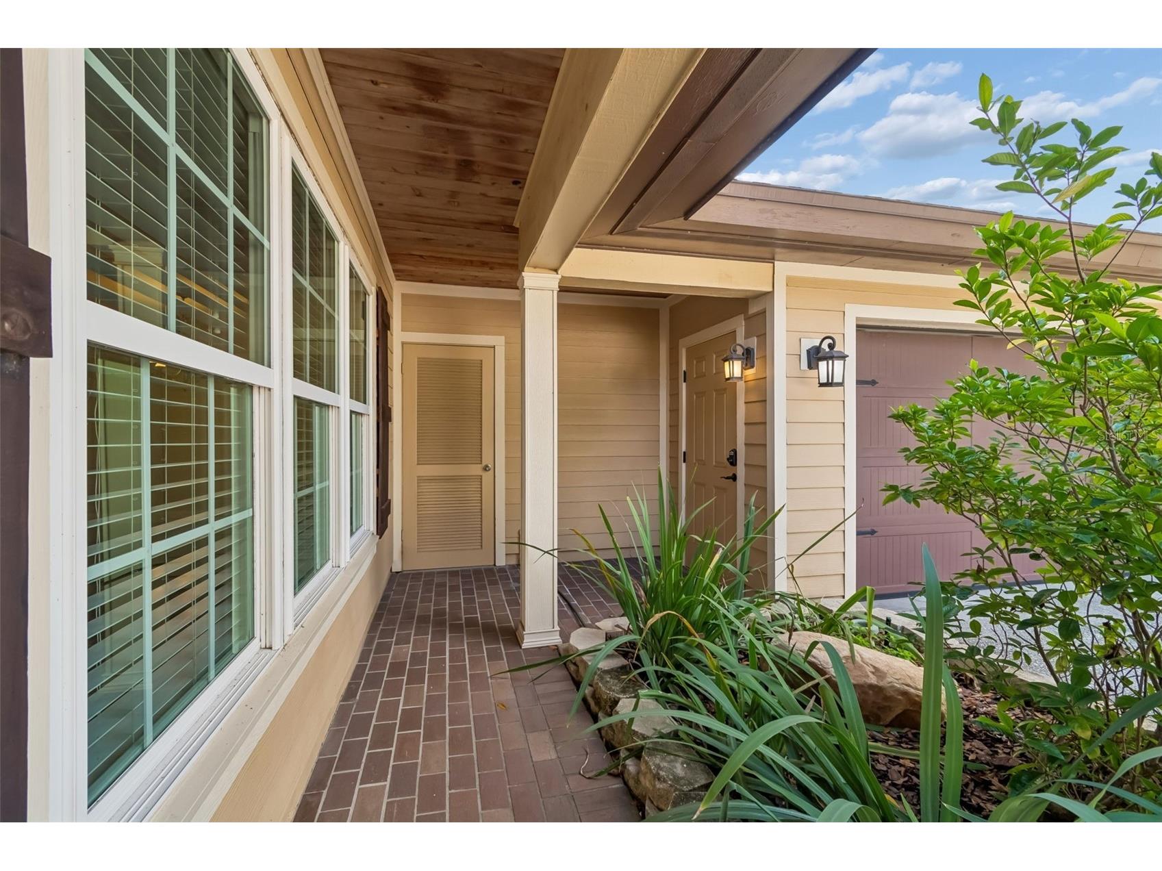 3106 Lake Ellen Drive Tampa FL 33618 TB8477326 image3