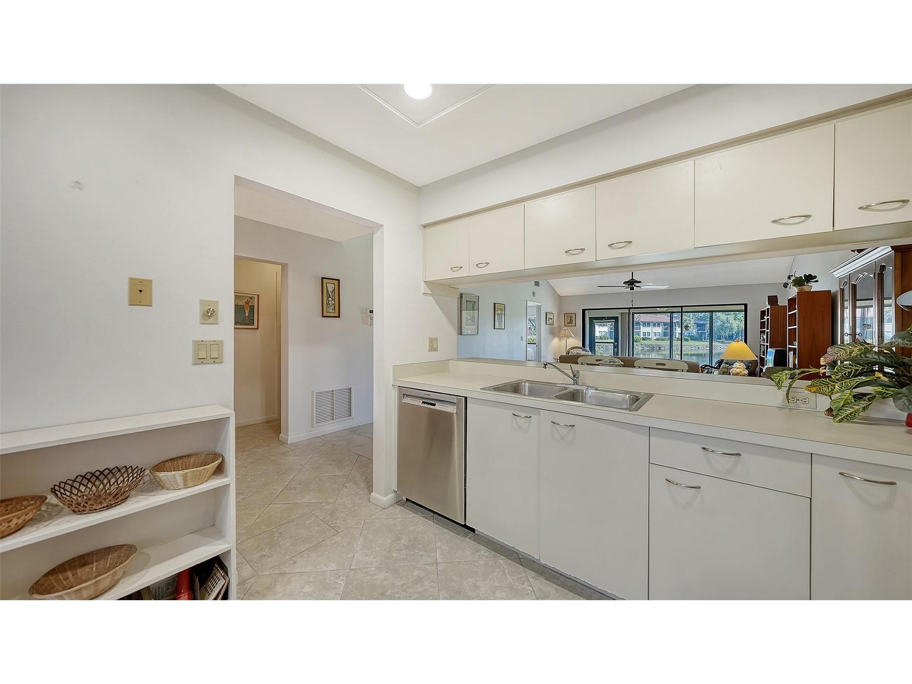 3106 Windrush Bourne #2 Sarasota FL 34235 A4683372 image25