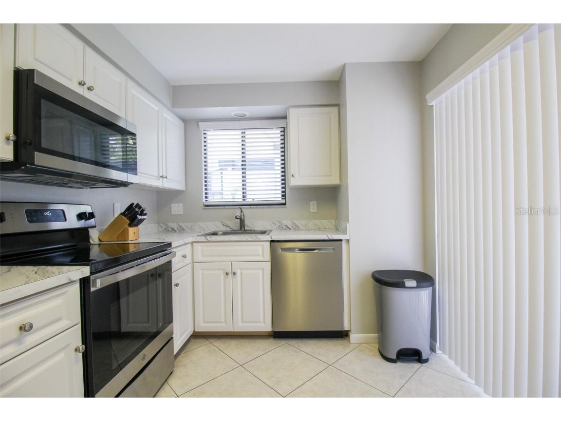 3107 Heatherwood Lane Sarasota FL 34235 A4541564 image20