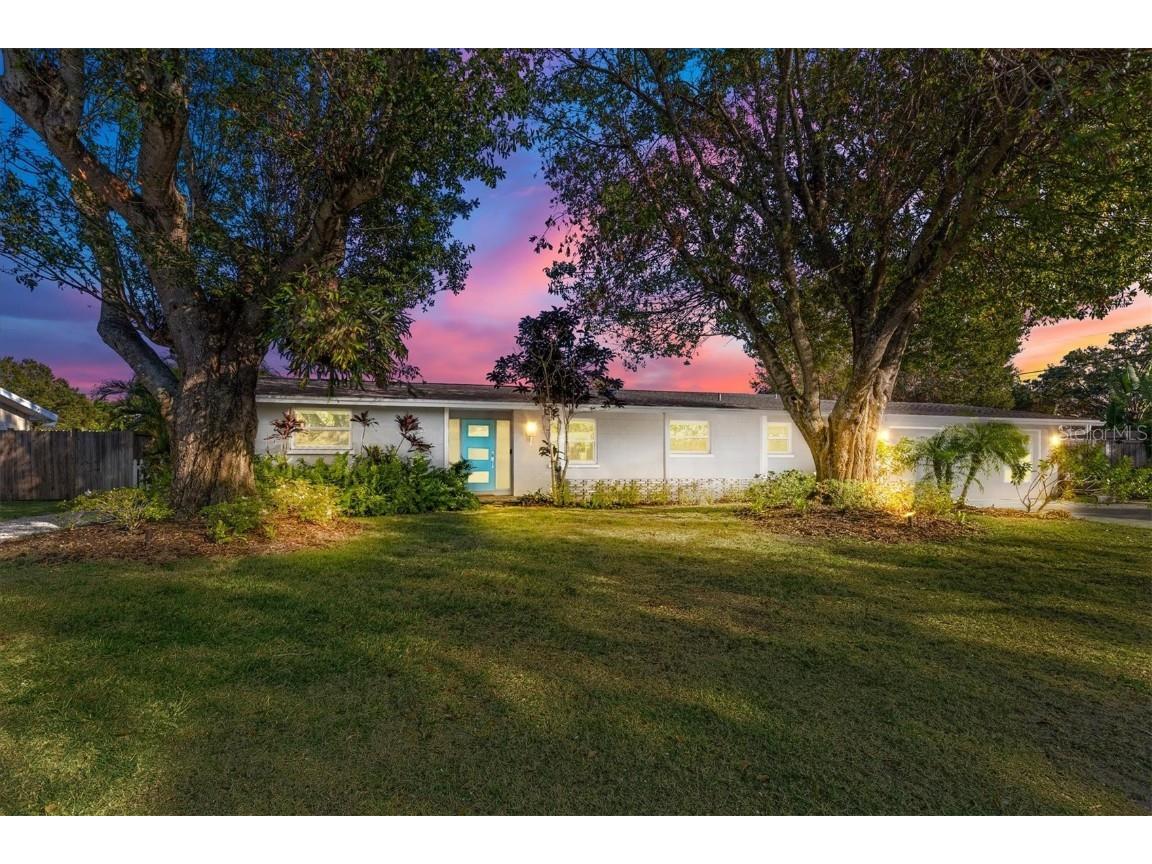 3107 Pinecrest Street Sarasota FL 34239 A4554272 image1