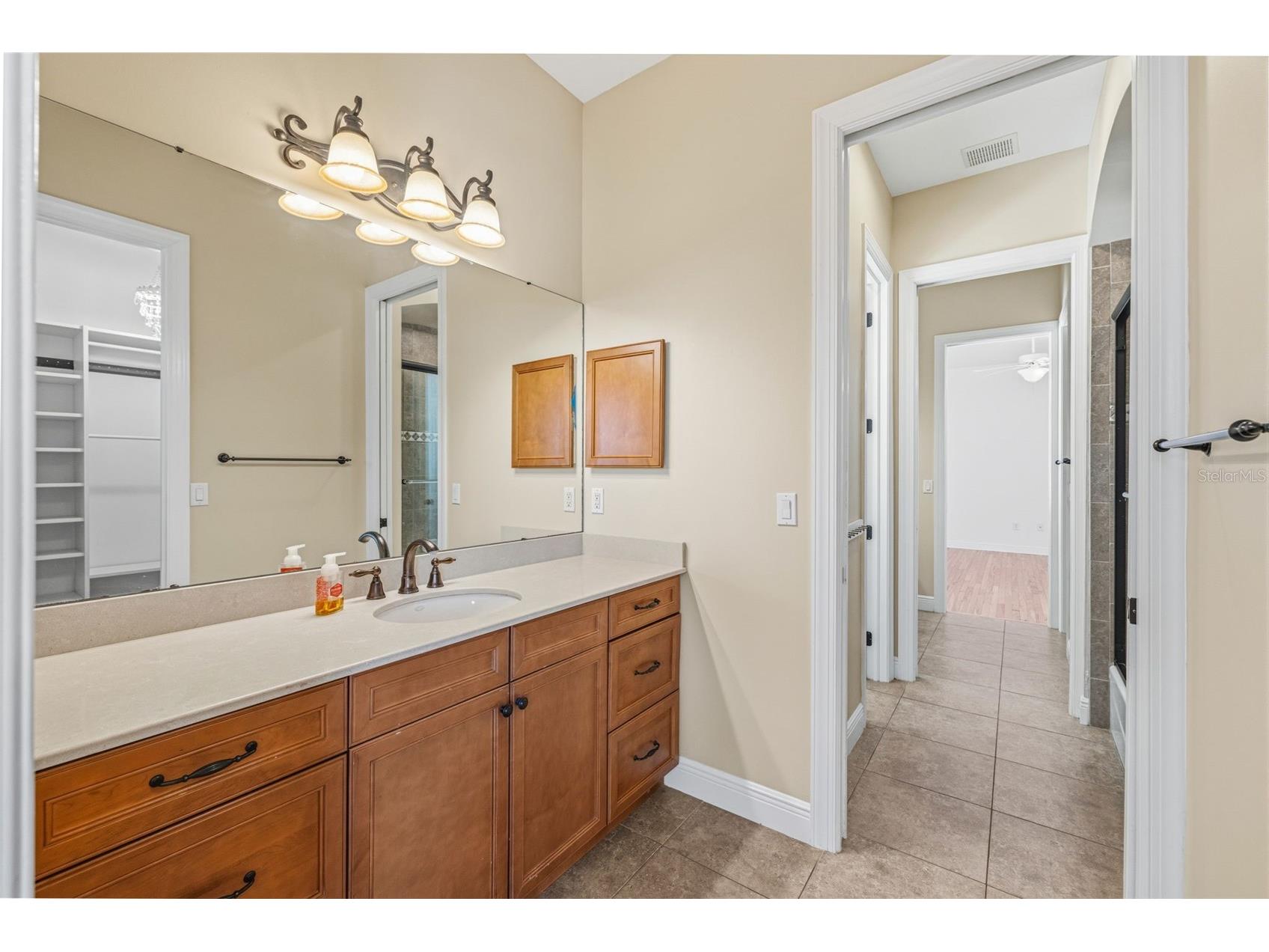 3107 W Fountain Boulevard Tampa FL 33609 TB8507616 image50