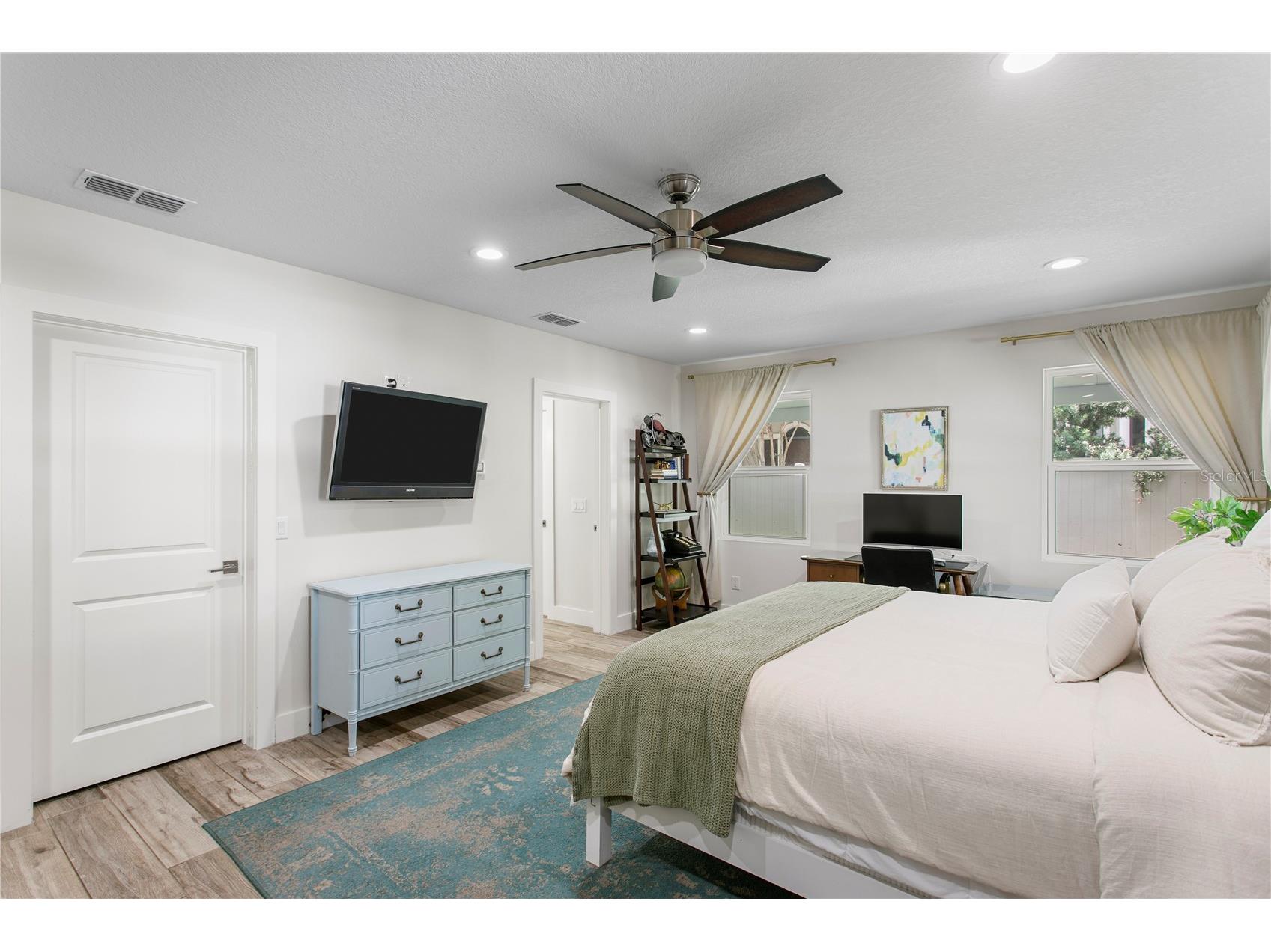3107 W Watrous Avenue Tampa FL 33629 TB8508949 image25