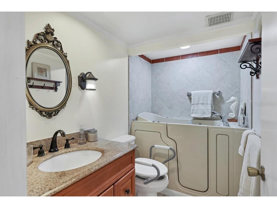 3107 Windrush Bourne Sarasota FL 34235 A4664143 image22