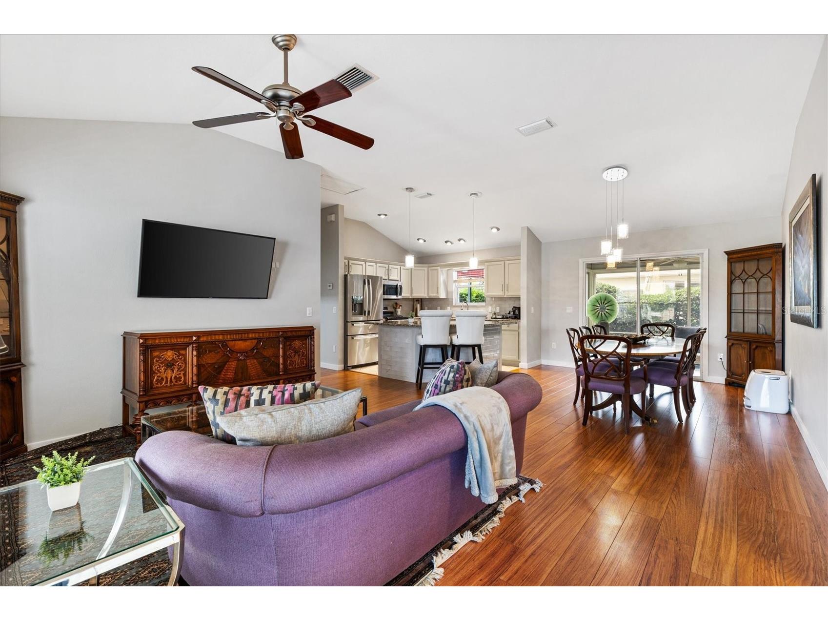 3108 Melville Loop The Villages FL 32162 OM725839 image3