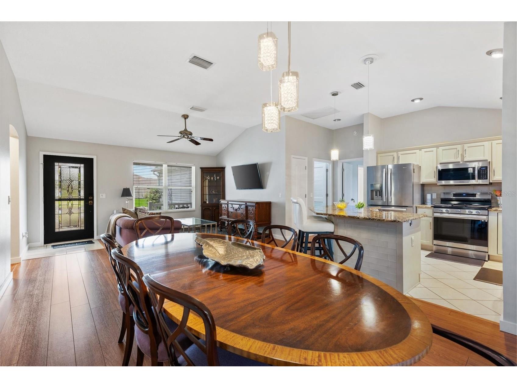 3108 Melville Loop The Villages FL 32162 OM725839 image6
