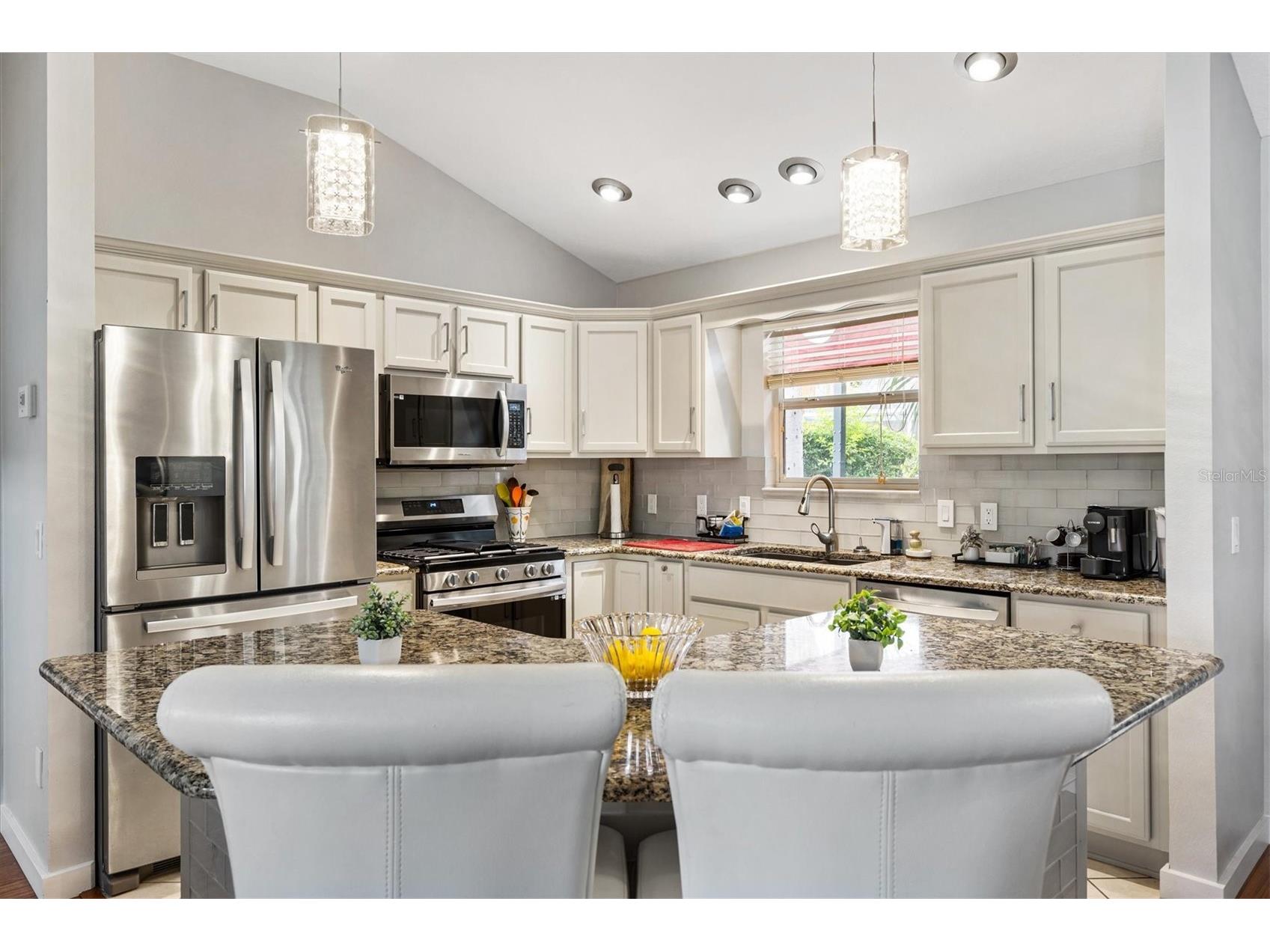 3108 Melville Loop The Villages FL 32162 OM725839 image9