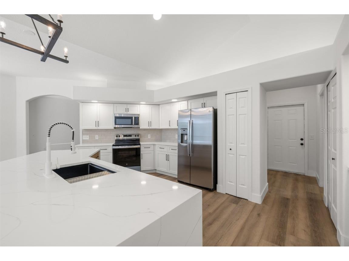 3108 River Woods Drive Parrish FL 34219 A4667408 image9