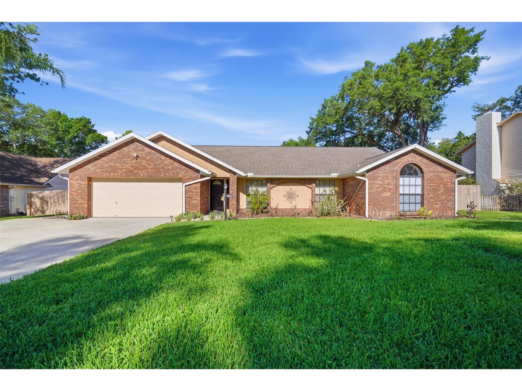 3108 Rolling Acres Place Valrico FL 33596 TB8497468 image1