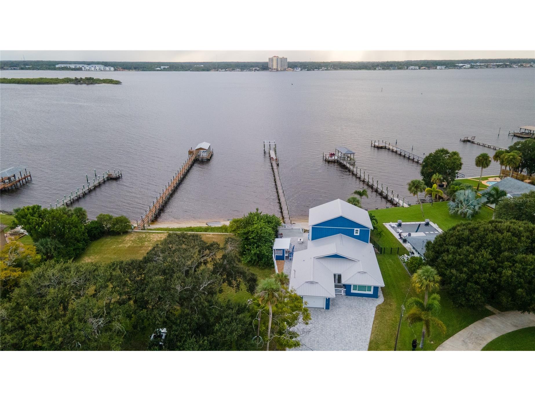 3108 S Peninsula Drive Daytona Beach FL 32118 - HALIFAX INTERCOASTAL RIVER V4944868 image1