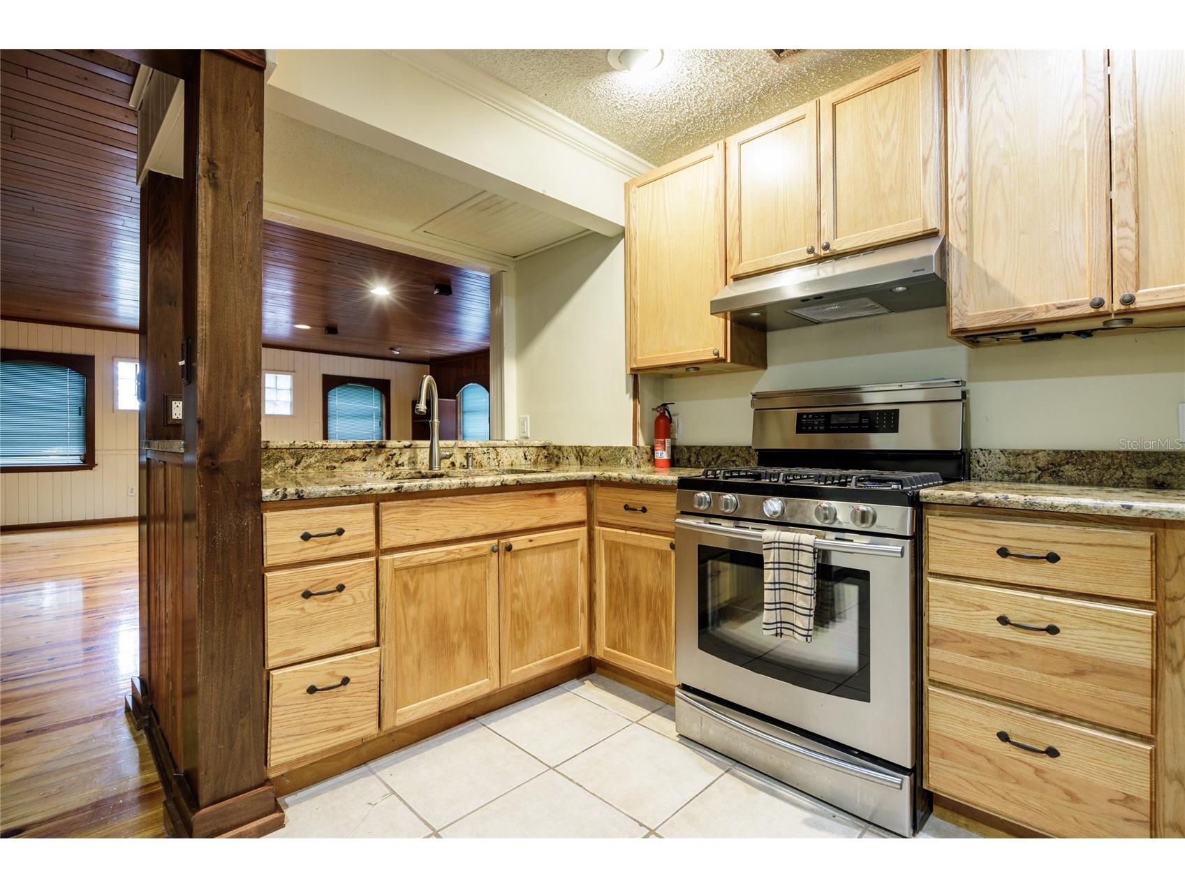 3108 SW 2nd Court Gainesville FL 32601 GC533563 image4