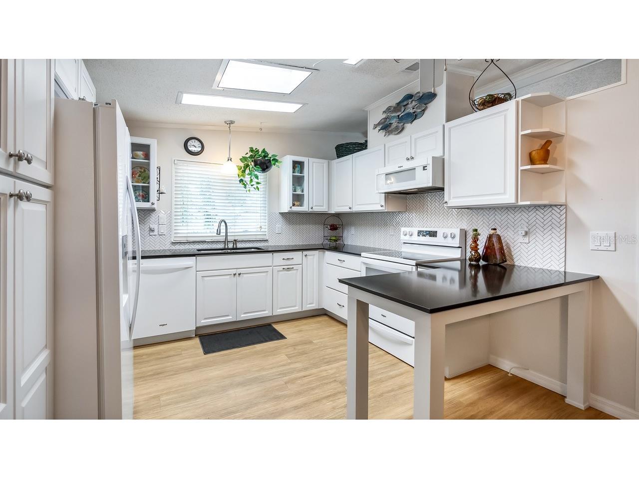 3109 Manatee Road Tavares FL 32778 - LAKE HARRIS G5113669 image9