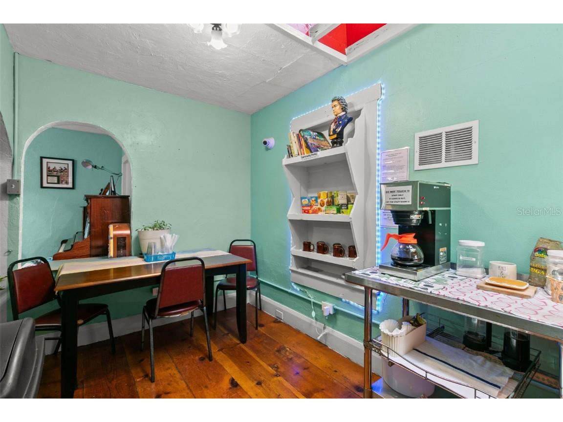 3109 N Ola Avenue Tampa FL 33603 TB8407208 image10