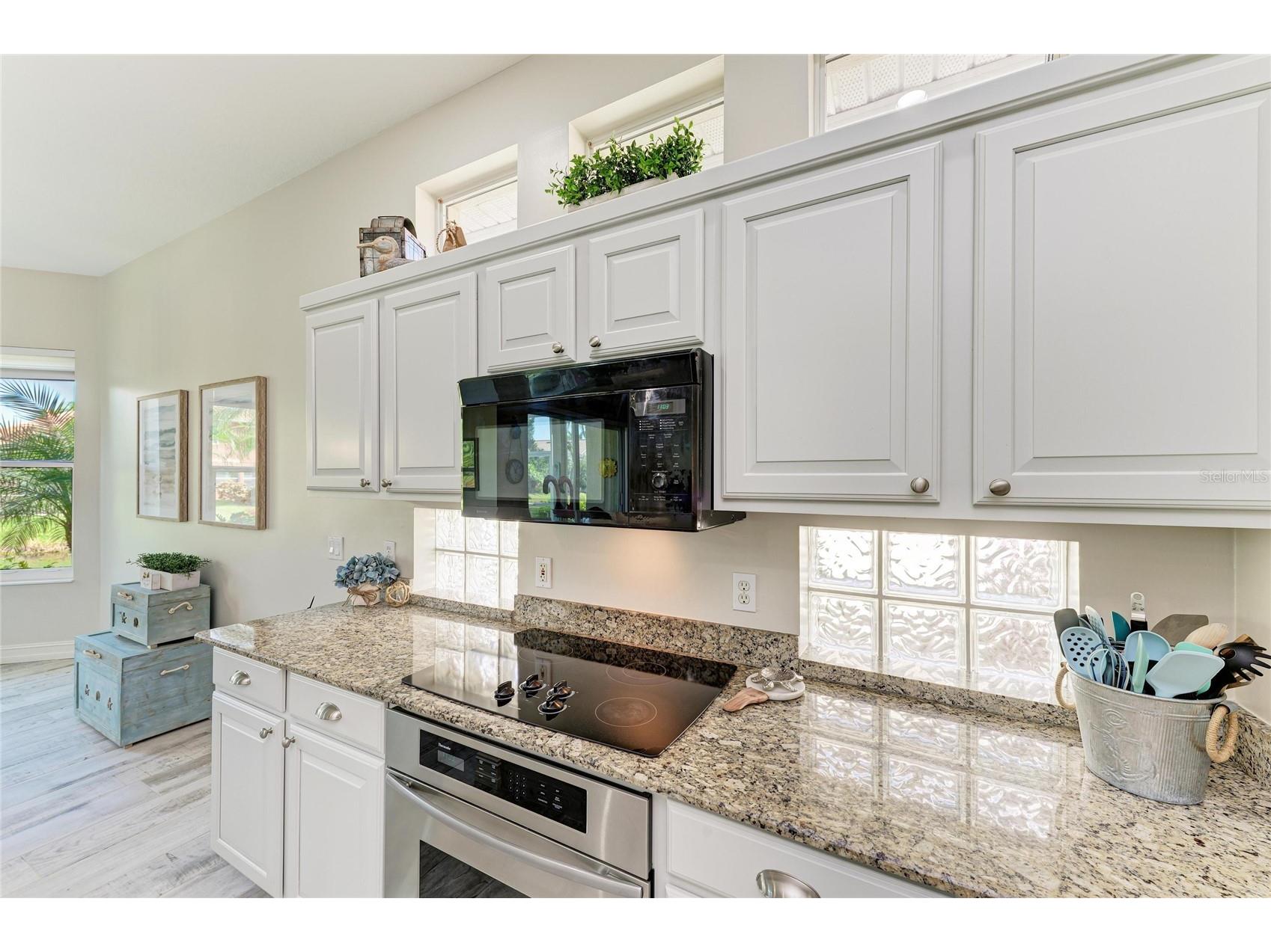 311 11th Avenue E Palmetto FL 34221 A4671022 image13