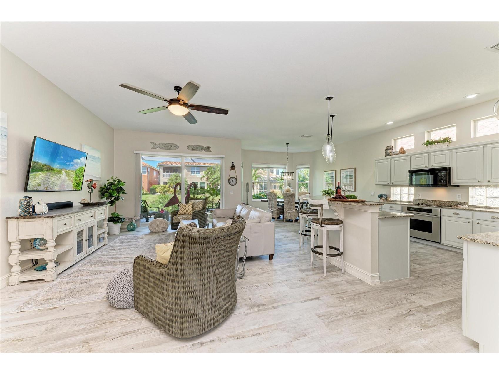 311 11th Avenue E Palmetto FL 34221 A4671022 image4