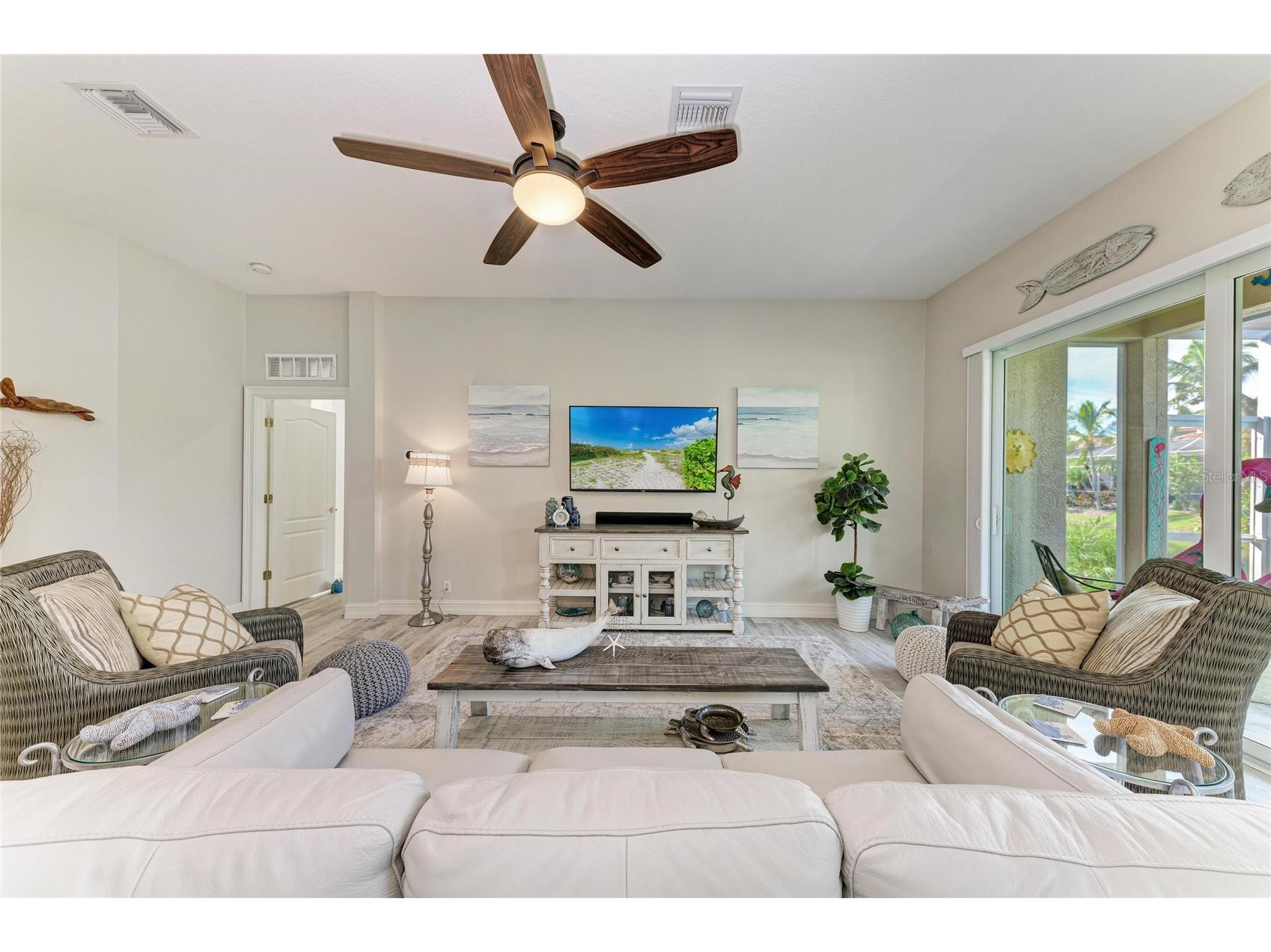 311 11th Avenue E Palmetto FL 34221 A4671022 image6