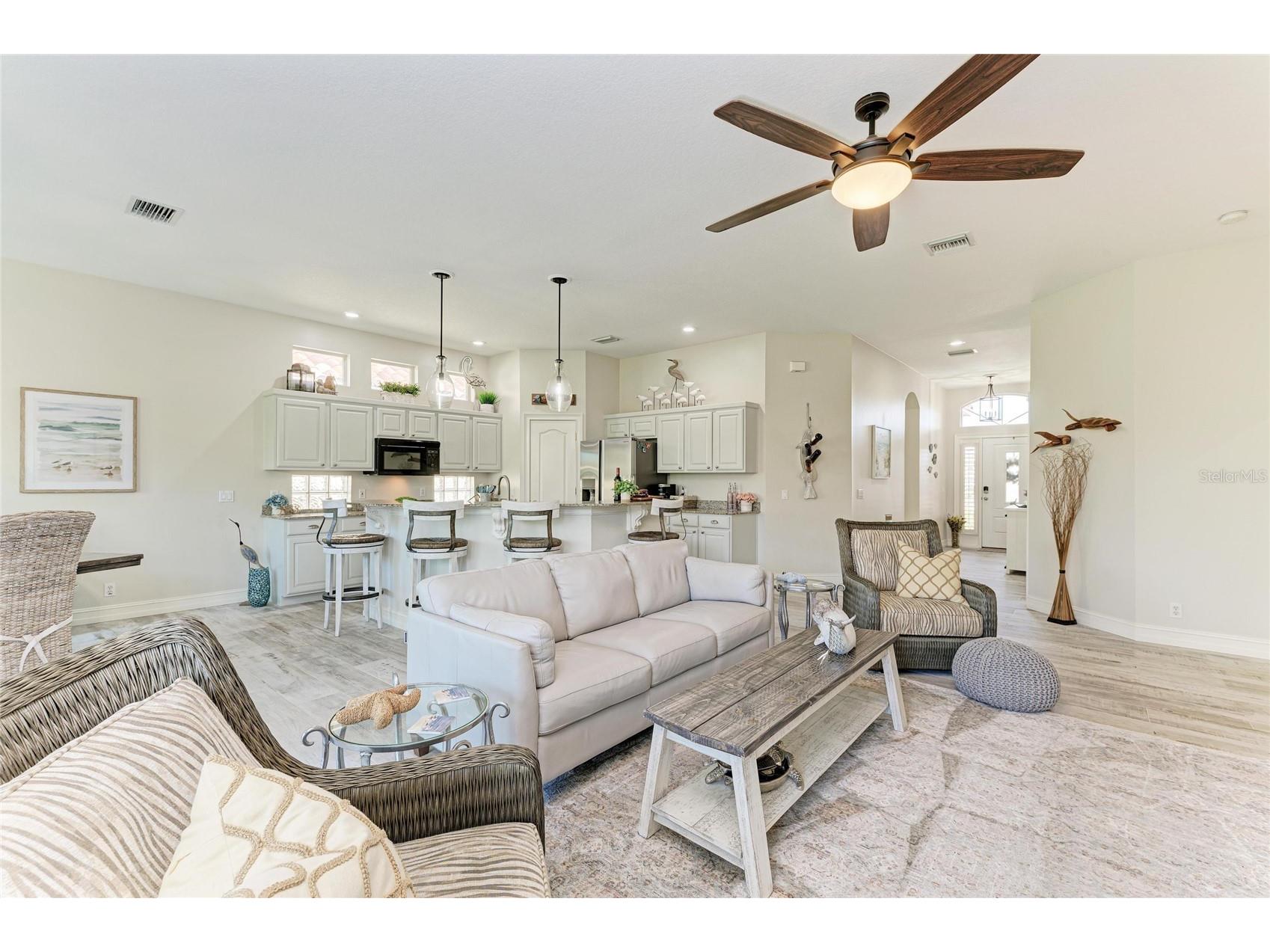 311 11th Avenue E Palmetto FL 34221 A4671022 image8