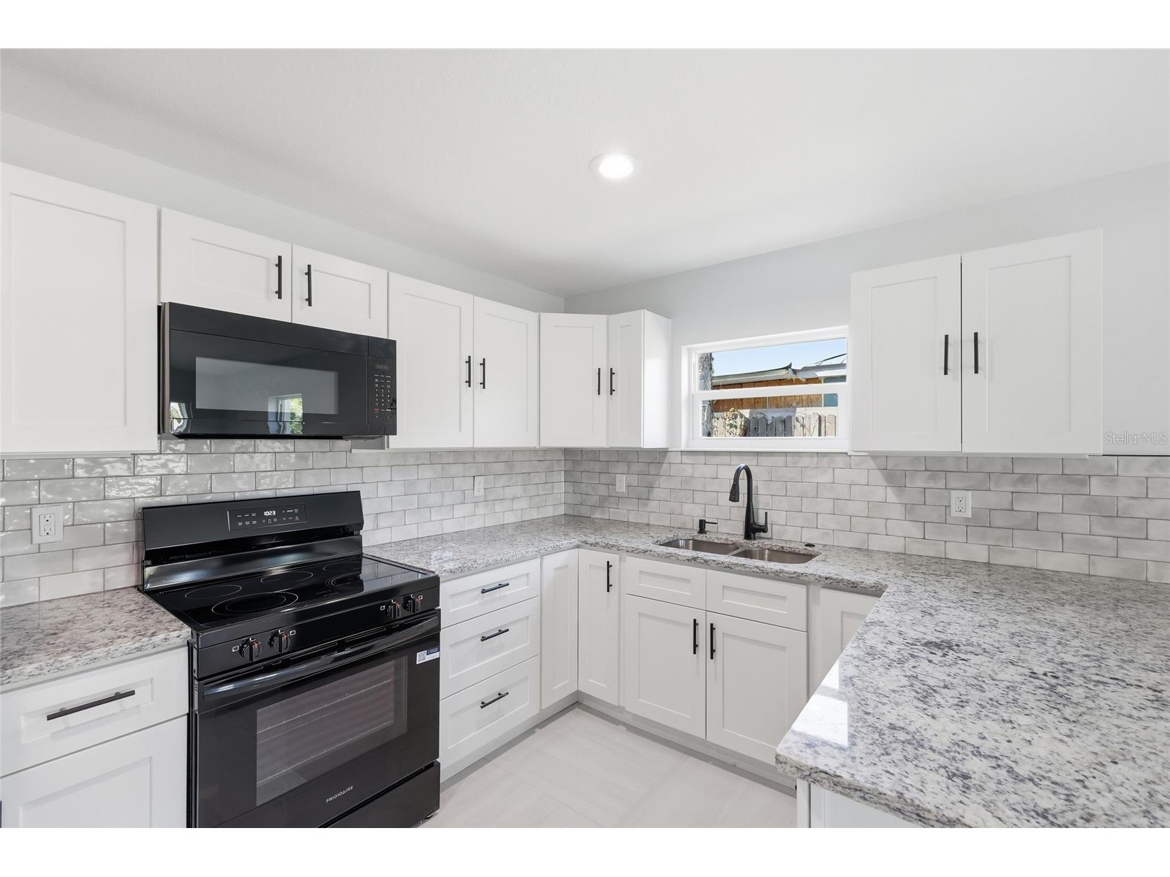 311 12th Street W Palmetto FL 34221 A4664454 image2