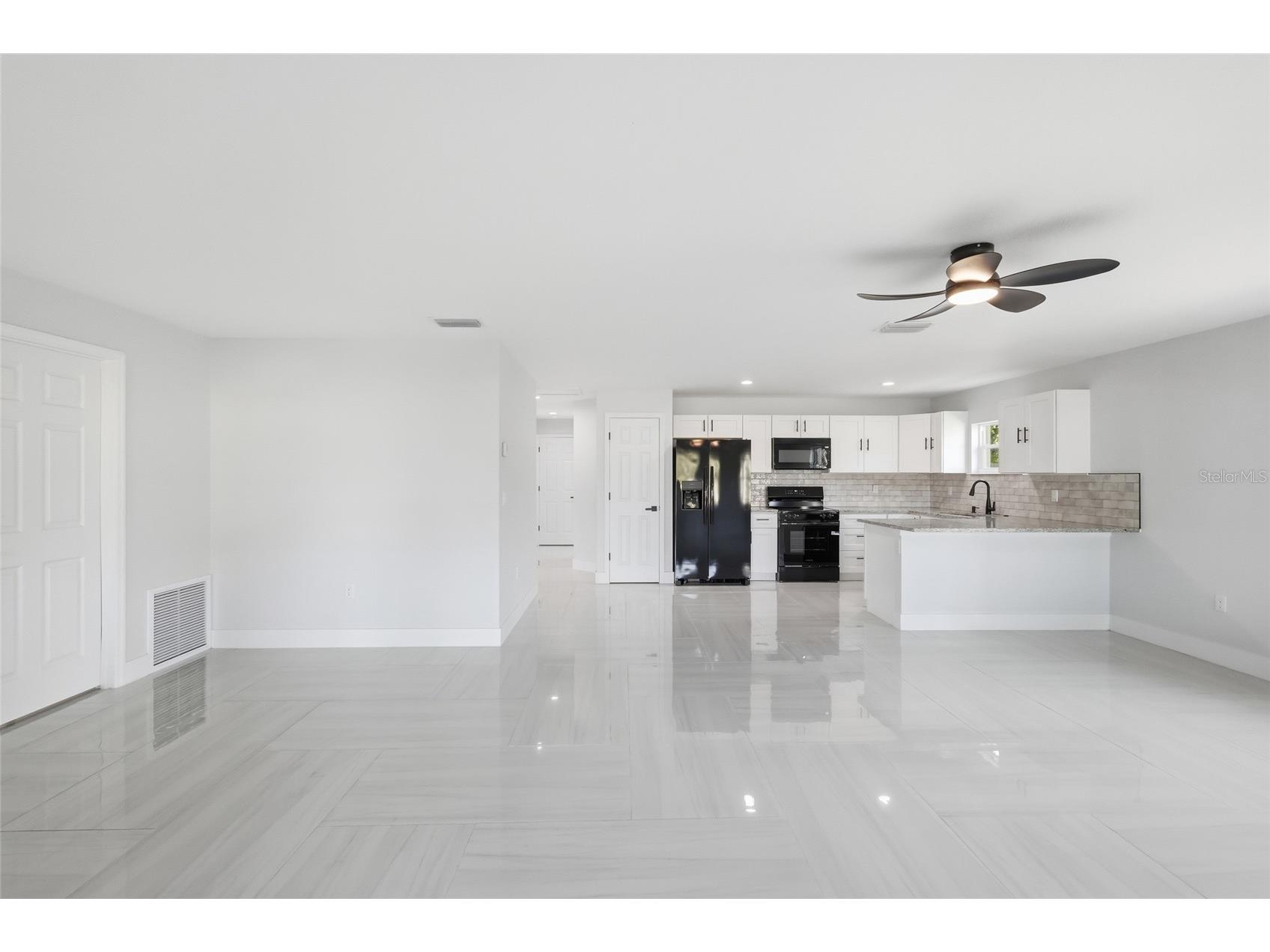 311 12th Street W Palmetto FL 34221 A4664454 image8