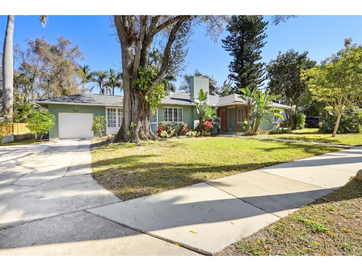 311 24th Street W Bradenton FL 34205 A4621273 image1