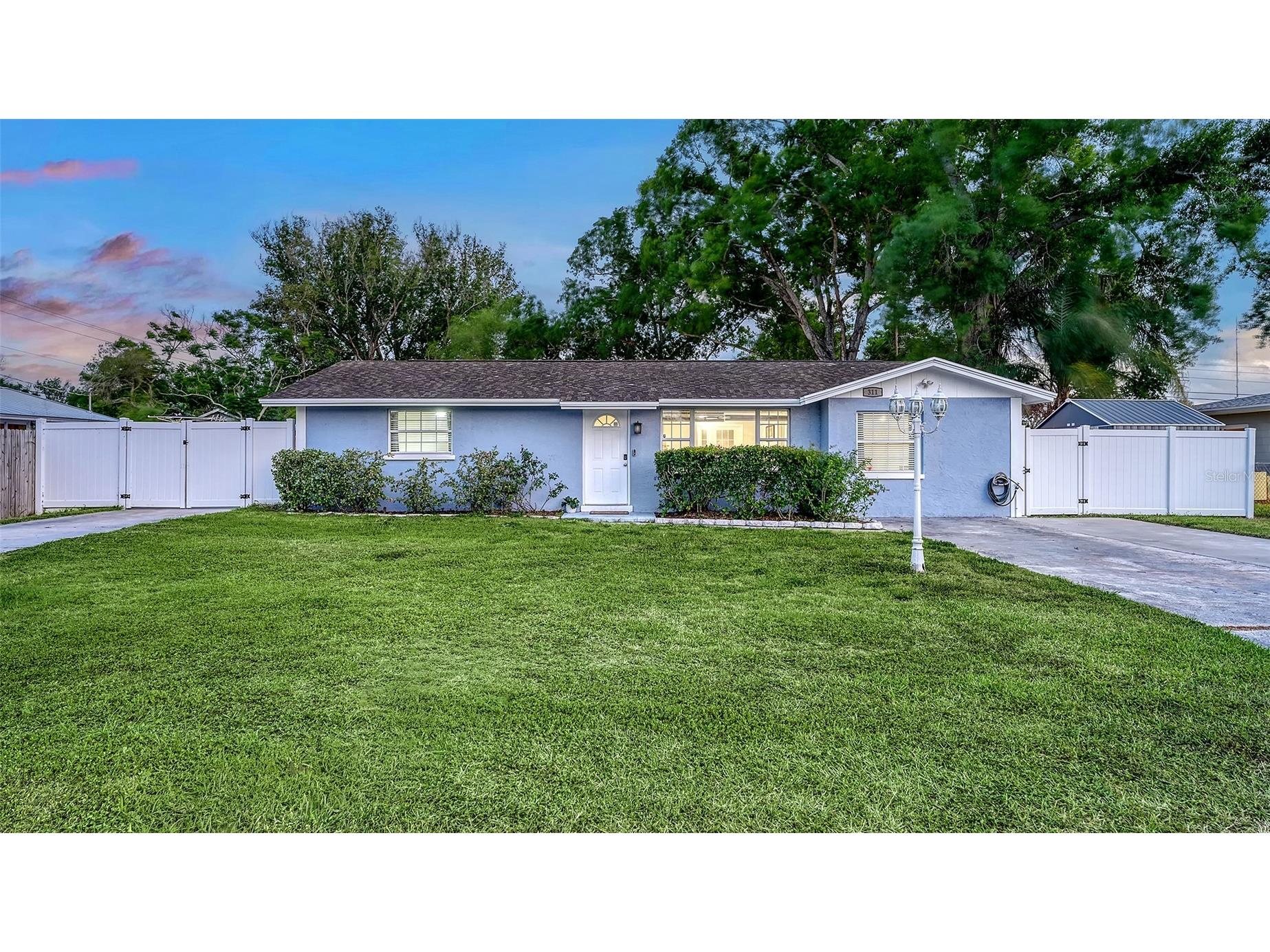 311 44th Street Court W Palmetto FL 34221 A4692037 image1