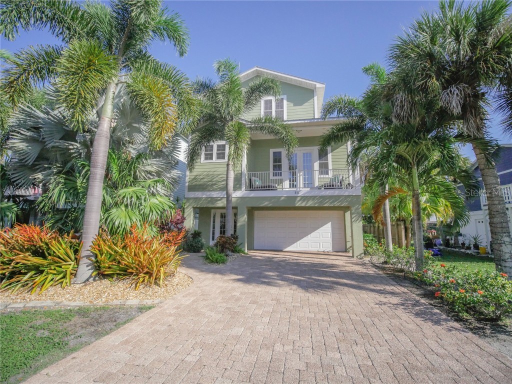 311 61st Street Holmes Beach FL 34217 A4513080 image1