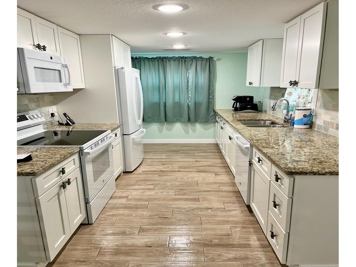 311 63rd Street Holmes Beach FL 34217 A4680267 image19