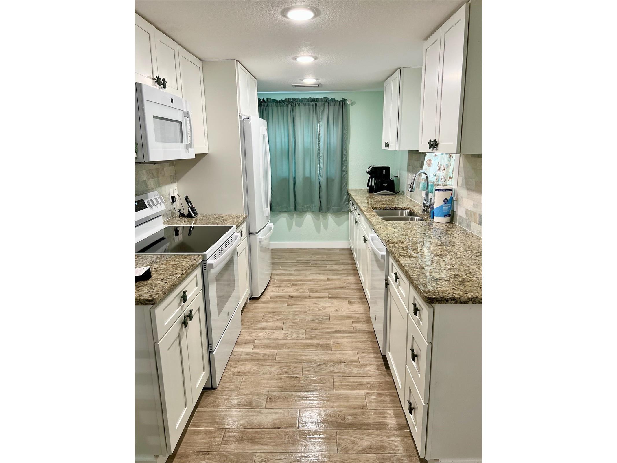 311 63rd Street Holmes Beach FL 34217 A4680267 image20