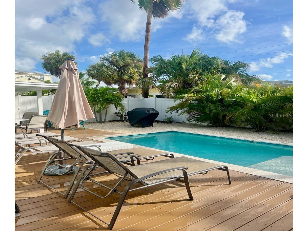 311 63rd Street Holmes Beach FL 34217 A4680267 image8