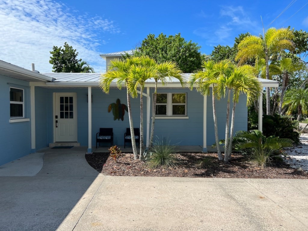 311 66th Street Bradenton Beach FL 34217 A4694363 image1