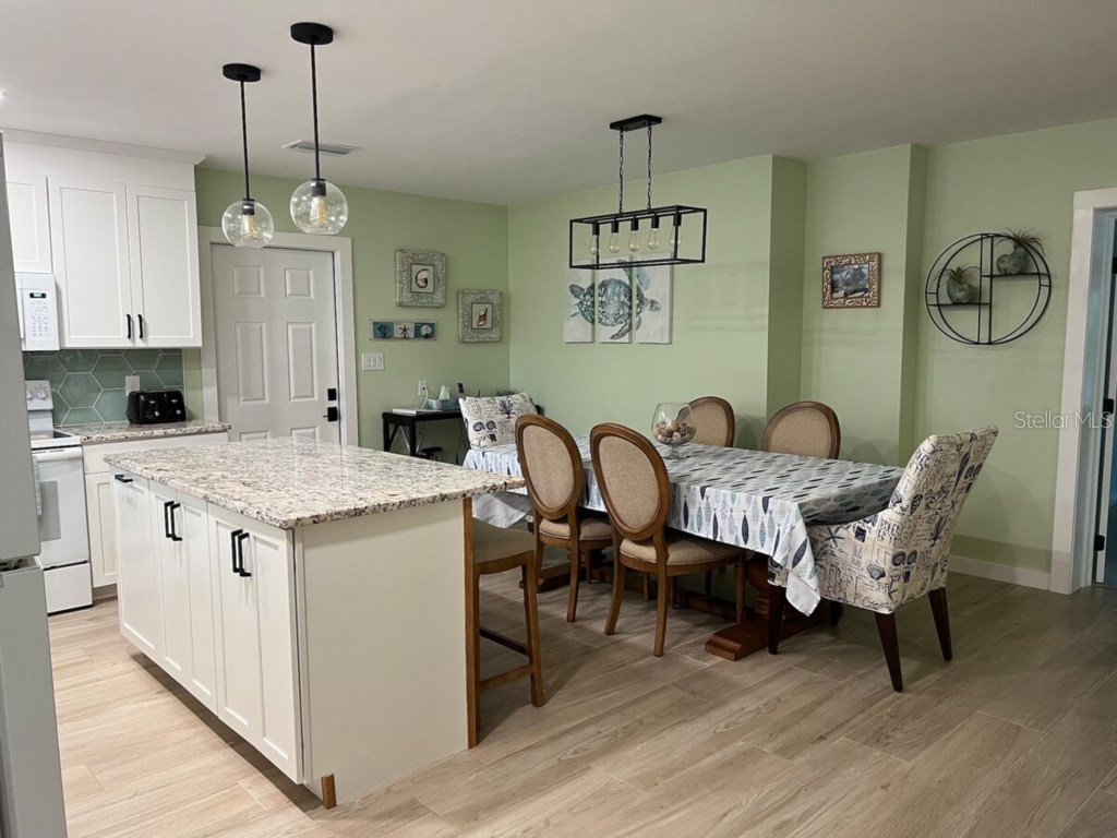 311 66th Street Bradenton Beach FL 34217 A4694363 image3