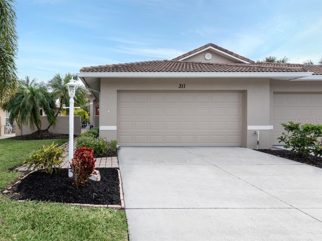 311 Auburn Woods Circle Venice FL 34292 N6131700 image1