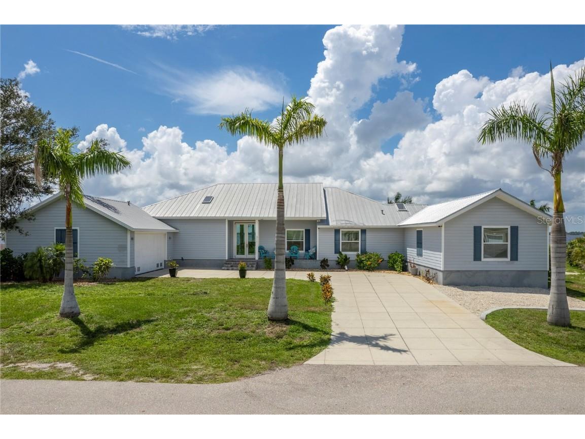311 Bayridge Place Punta Gorda FL 33950 C7475978 image1