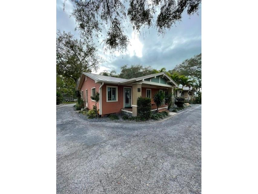 311 Belleview Boulevard Belleair FL 33756 TB8508346 image2