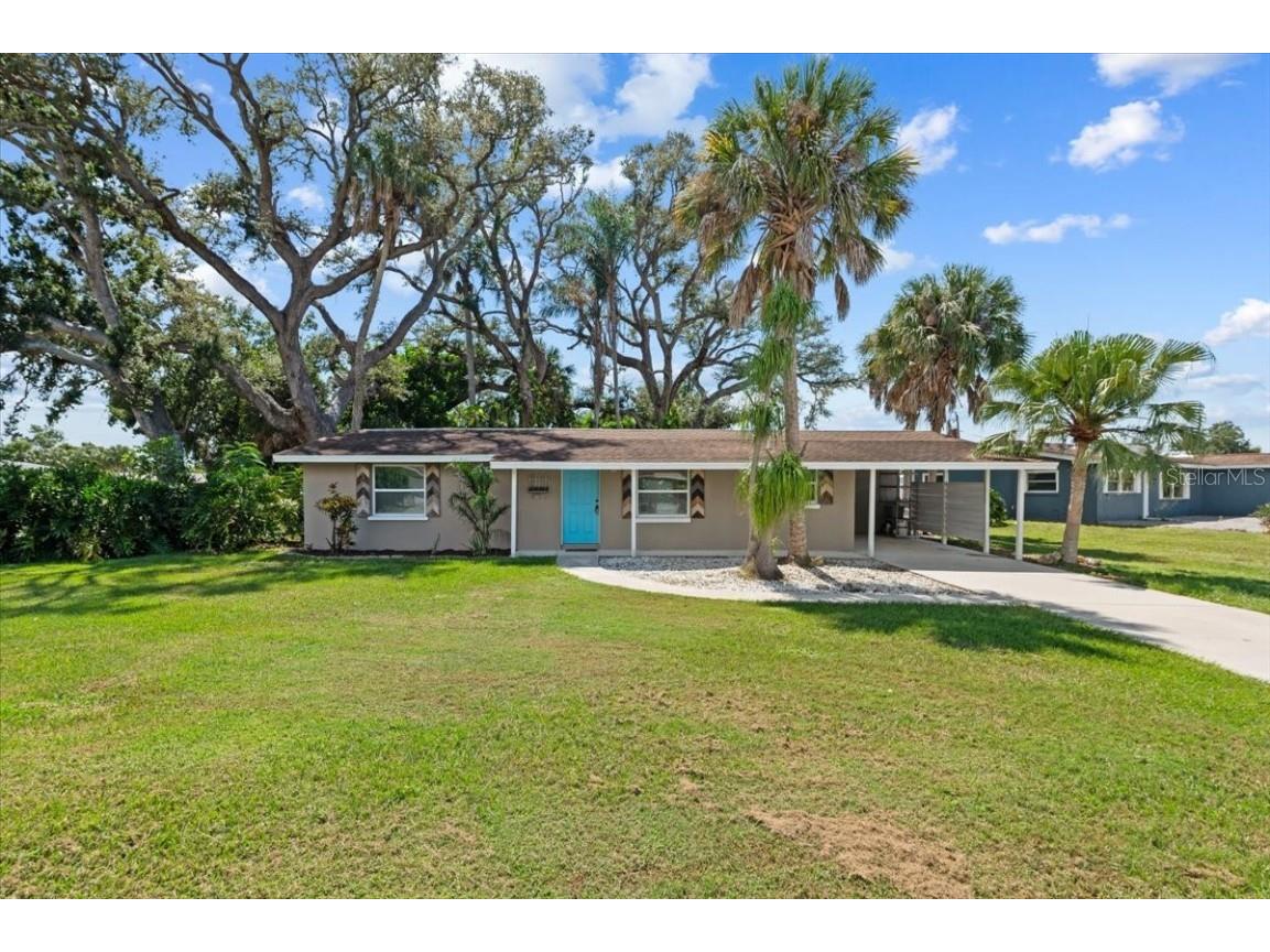 311 Dorchester Drive Venice FL 34293 A4666333 image1