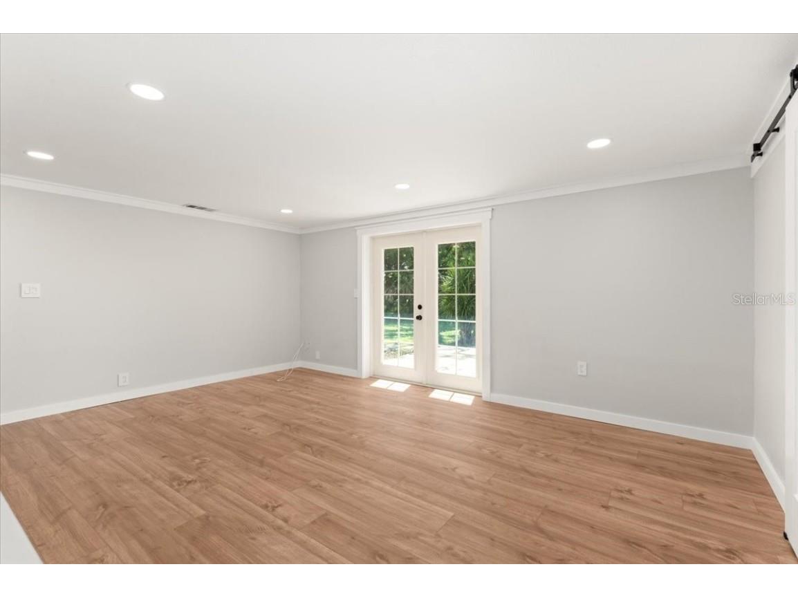 311 Dorchester Drive Venice FL 34293 A4666333 image7