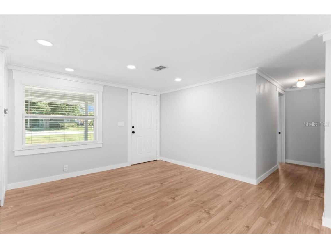 311 Dorchester Drive Venice FL 34293 A4666333 image8