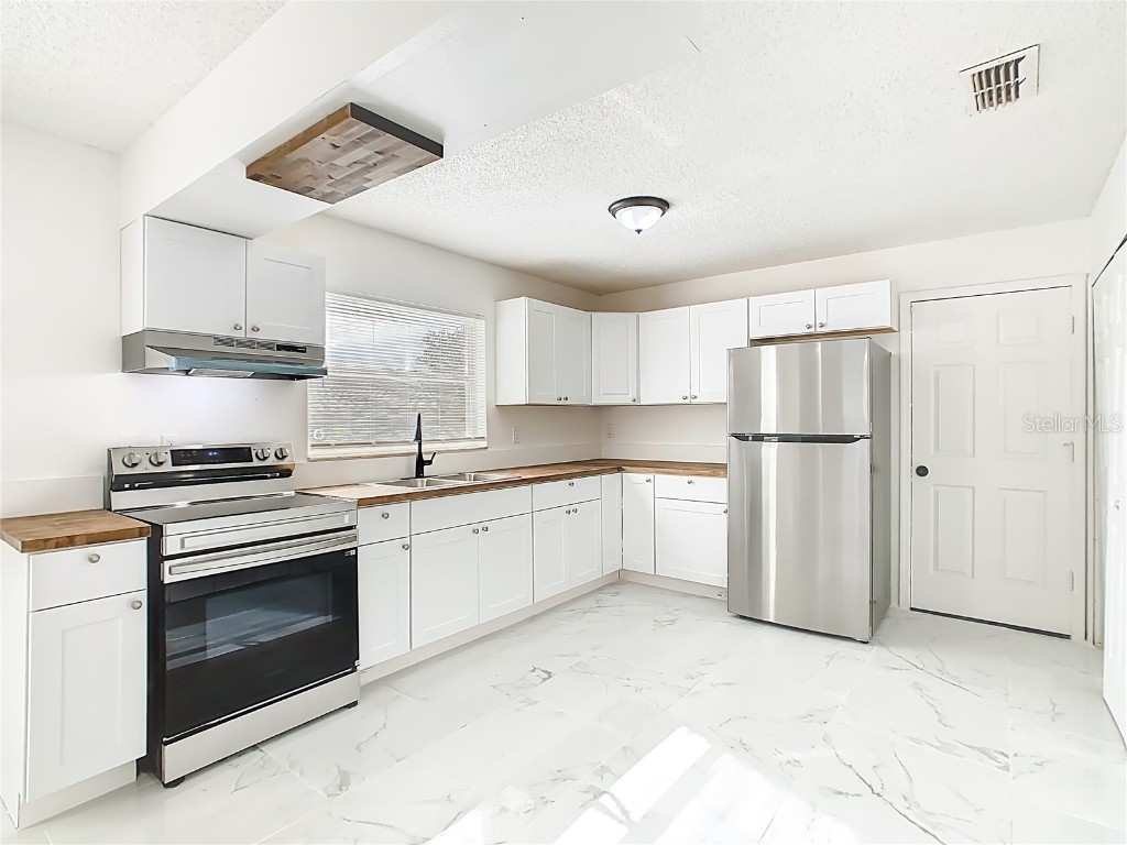 311 Drum Court Kissimmee FL 34759 A4673172 image16